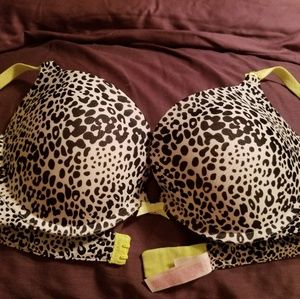 Victoria's Secret push lift bra 36Cp